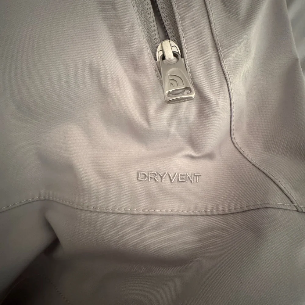 The North Face Women's Quilted Jacket - Soft Gray - Picture 3 of 5